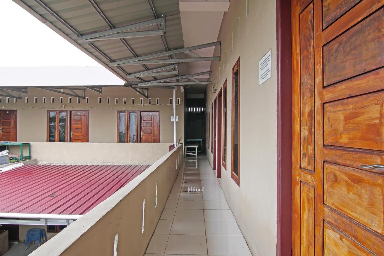 Hotel Spot On 92498 Fanni Pekanbaru