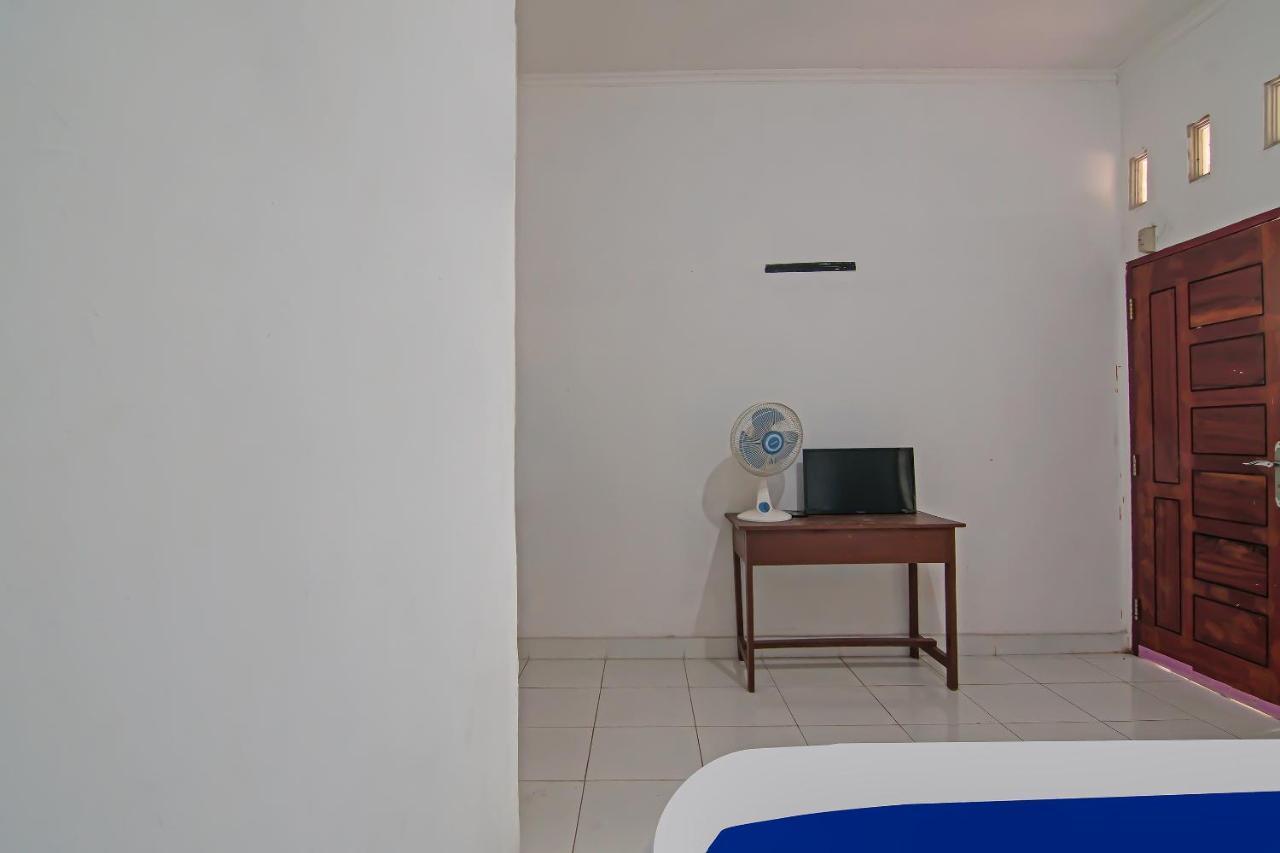 Hotel Spot On 92498 Fanni Pekanbaru